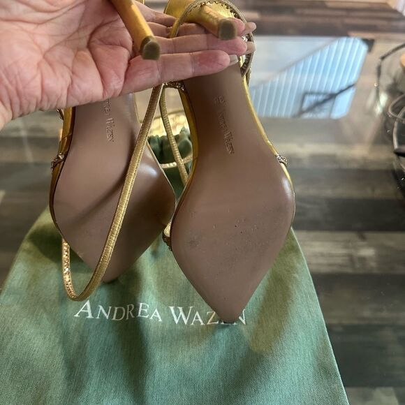 Andrea Wazen Gold Strappy Women's Shoes - Picture 7 of 10